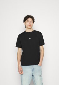 New Balance ATHLETICS GRAPHIC - Printtipaita - black