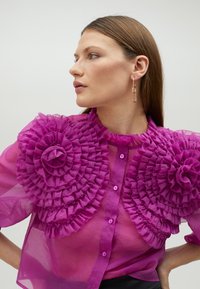 LOLA CASADEMUNT Blúzka so zapínaním na gombíky - fuchsia