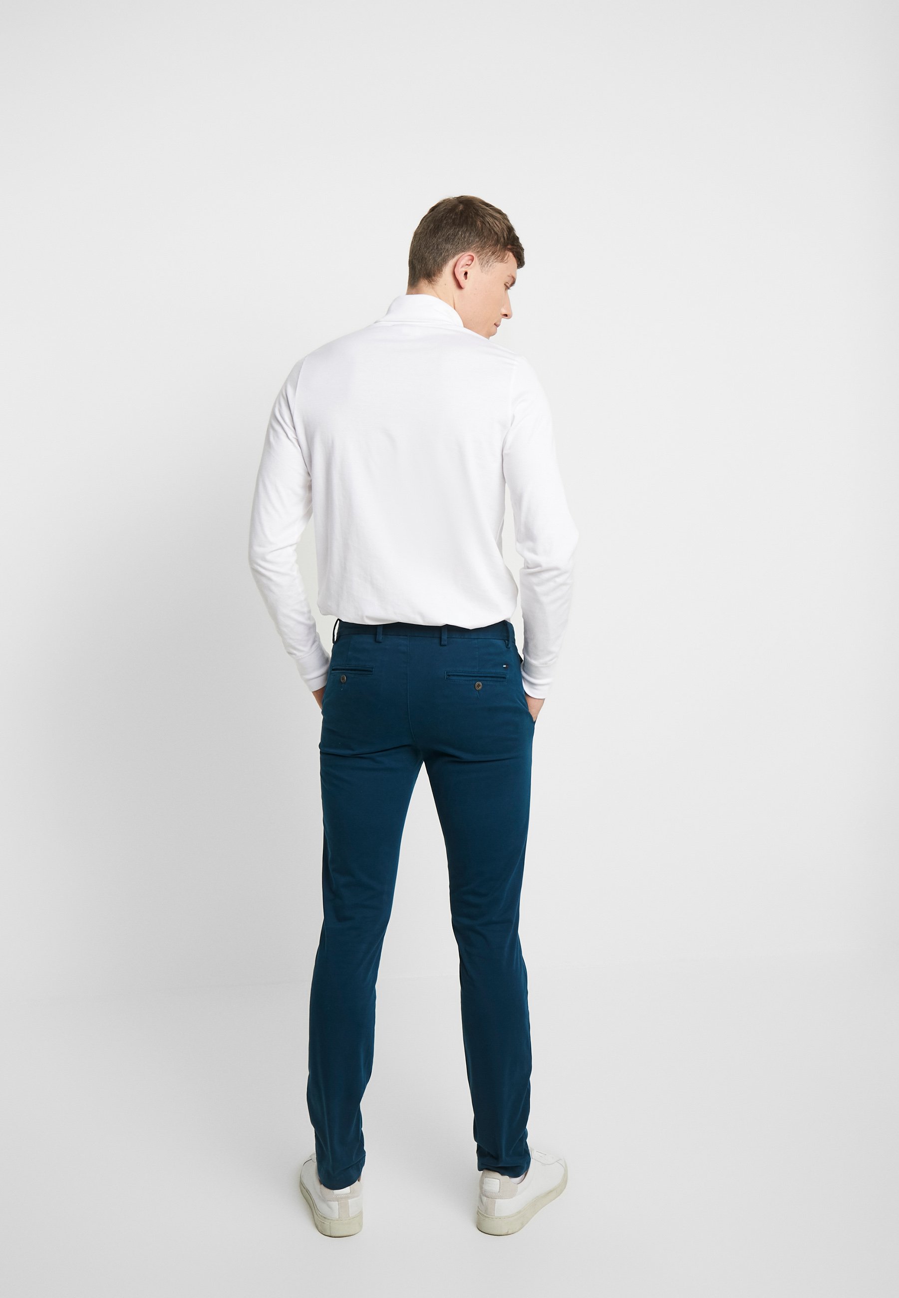 Tommy Hilfiger BLEECKER Chino bluedonkerblauw Zalando.nl Tommy Hilfiger BLEECKER Chino bluedonkerblauw Zalando.nl