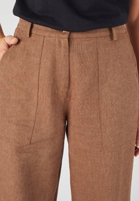 Damart LARGE - Pantalon classique - marron