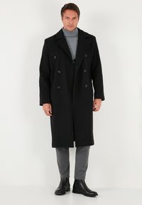 Classic coat - black