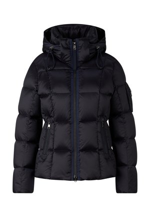 Námořnická puffer bunda s kapucí, se zipovým zapínáním, bočními kapsami a elastickými šňůrkami. Vyrobena z hladkého, lesklého materiálu.