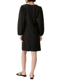 comma EN BRODERIE ANGLAISE - Freizeitkleid - schwarz