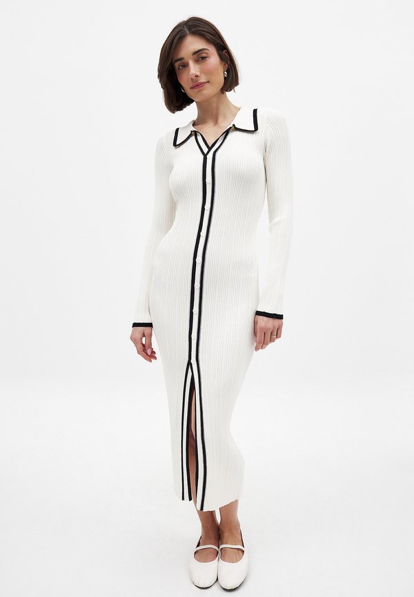 CONTRAST BUTTON MIDI - Maxikleid