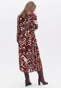 Caroll RLIL - Abito a camicia - bordeaux