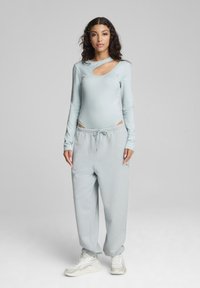 Puma DARE TO GYM - Langærmet T-shirt - frosted dew
