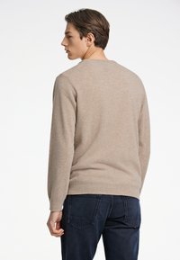 Junk De Luxe RECYCLED MIX  - Strickpullover - lt sand mel