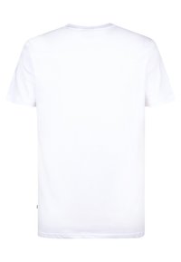 Bílý bavlněný tričko s krátkým rukávem, klasický design s kulatým výstřihem, hladká textura, bez grafik nebo ozdob, s uvolněným střihem.