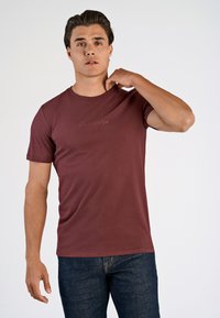 Lindbergh TEE S/S - T-shirt - bas - burgundy