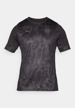 Sort atletisk T-shirt med en struktureret, mønstret design. Har korte ærmer, en rund halsudskæring og et logo på brystet.