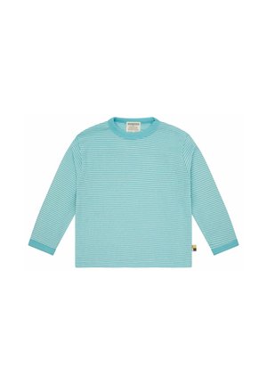 Langärmeliges Kinderhemd mit hellblauen und weißen horizontalen Streifen und rundem Ausschnitt, flach auf weißem Hintergrund ausgelegt.