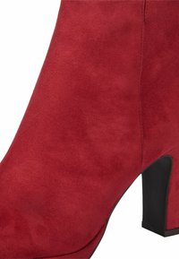 Tamaris Botines bajos - cherry