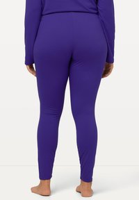 Ulla Popken FUNKTIONS SCHNELLTROCKNEND ELASTIKBUND - Leggings - purple