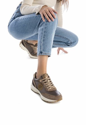 Carmela SNEAKER - Zapatillas - taupe