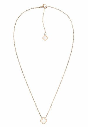 Delicado collar de cadena dorada con un pequeño colgante en forma de trébol adornado con diminutos cristales en el centro y un cierre ajustable.