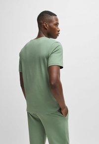 BOSS Haut de pyjama - light green