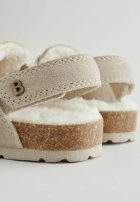 Baker by Ted Baker REGULAR FIT - Domácí obuv - stone