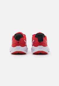 Nike Performance STAR RUNNER 4 - Zapatillas running asfalto - university red/summit white/black/white