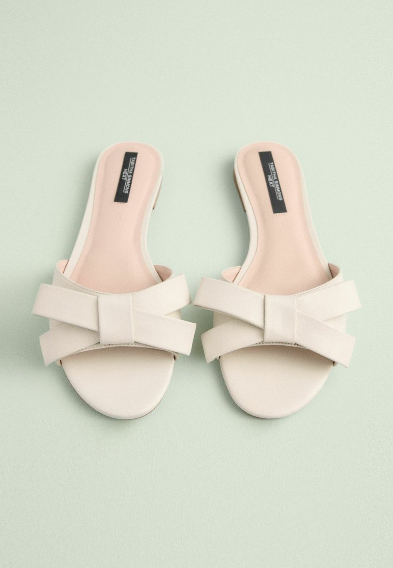 Next REGULAR FIT Sandalias planas bone leather/beige