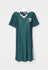 Unselected, mineral green