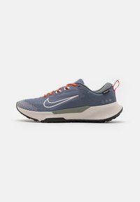 Nike Performance - JUNIPER TRAIL 2 GTX - Zapatillas de trail running - light carbon/light orewood brown/dark stucco/cosmic clay/black Imagen en miniatura 1