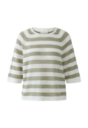 Grün-weiß gestreifter Strickpullover mit dreiviertel Ärmeln und rundem Ausschnitt.