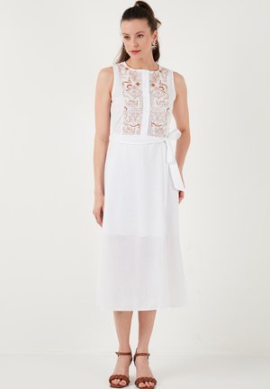 LELA REGULAR FIT - Day dress - ecru camel