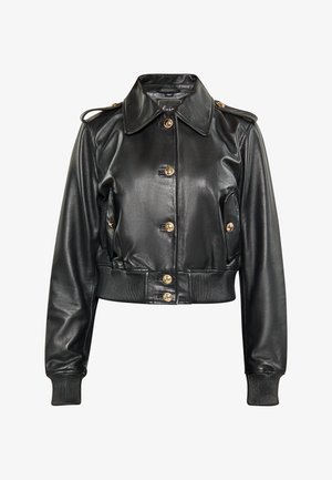 Schwarze, taillierte Lederjacke mit Knopfverschluss, gerippten Bündchen, Schulterklappen und Knöpfen in Goldoptik. Glatte Textur und körperbetontes Design.