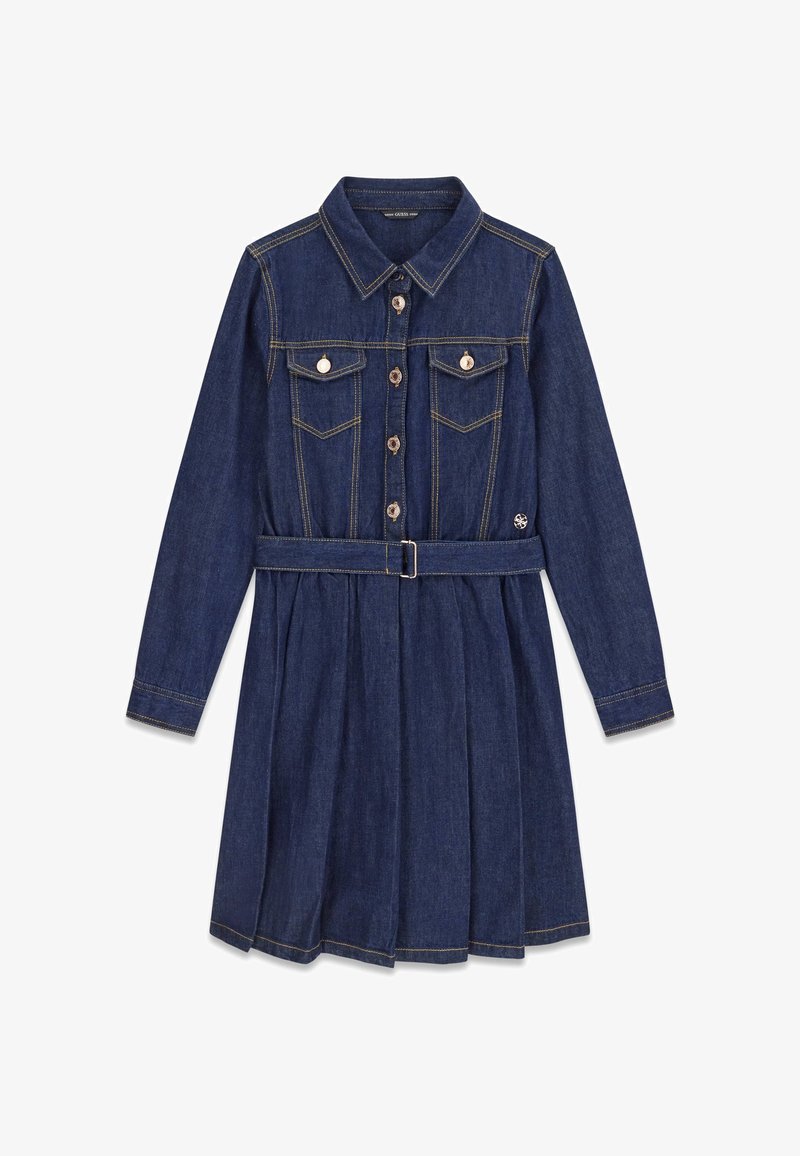 Robe en denim bleu foncé avec manches longues, boutonnière à l'avant, poches poitrine, col et ceinture à la taille.