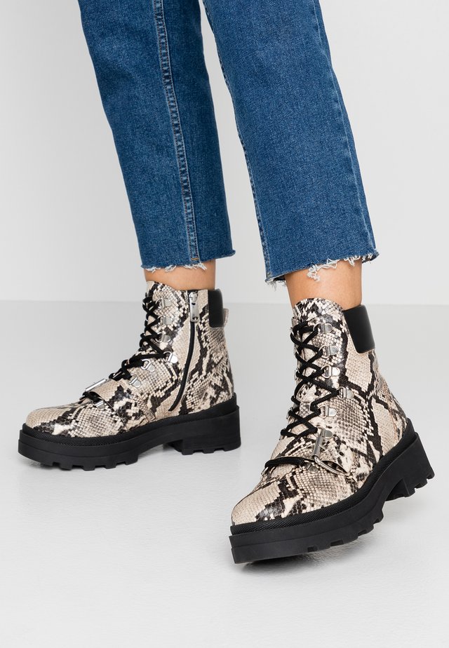 Bottines à plateau - ingrid/amanda roccia/nero