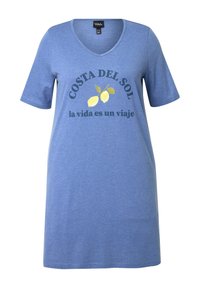 Niebieska bawełniana sukienka T-shirt z krótkimi rękawami, dekoltem w kształcie litery V i nadrukiem cytryn. Tekst brzmi: "COSTA DEL SOL la vida es un viaje."