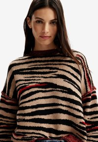 Desigual ZEBRA - Stickad tröja - brown