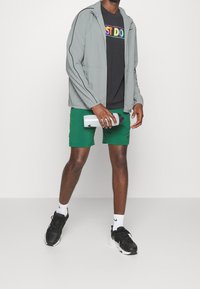Nike Performance Sportovní bunda - grey