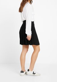 Anna Field Petite A-linjekjol - black