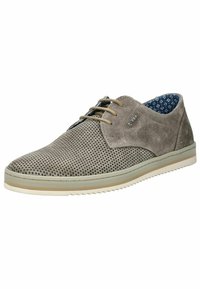 Grijze suède veterschoenen met geperforeerd ontwerp, contrasterende donkerblauwe gemusterde voering en lichte rubberen zool met gestructureerde randen.