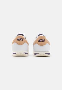 Nike Sportswear CORTEZ - Sneakers - white/hemp/dark raisin/pale ivory
