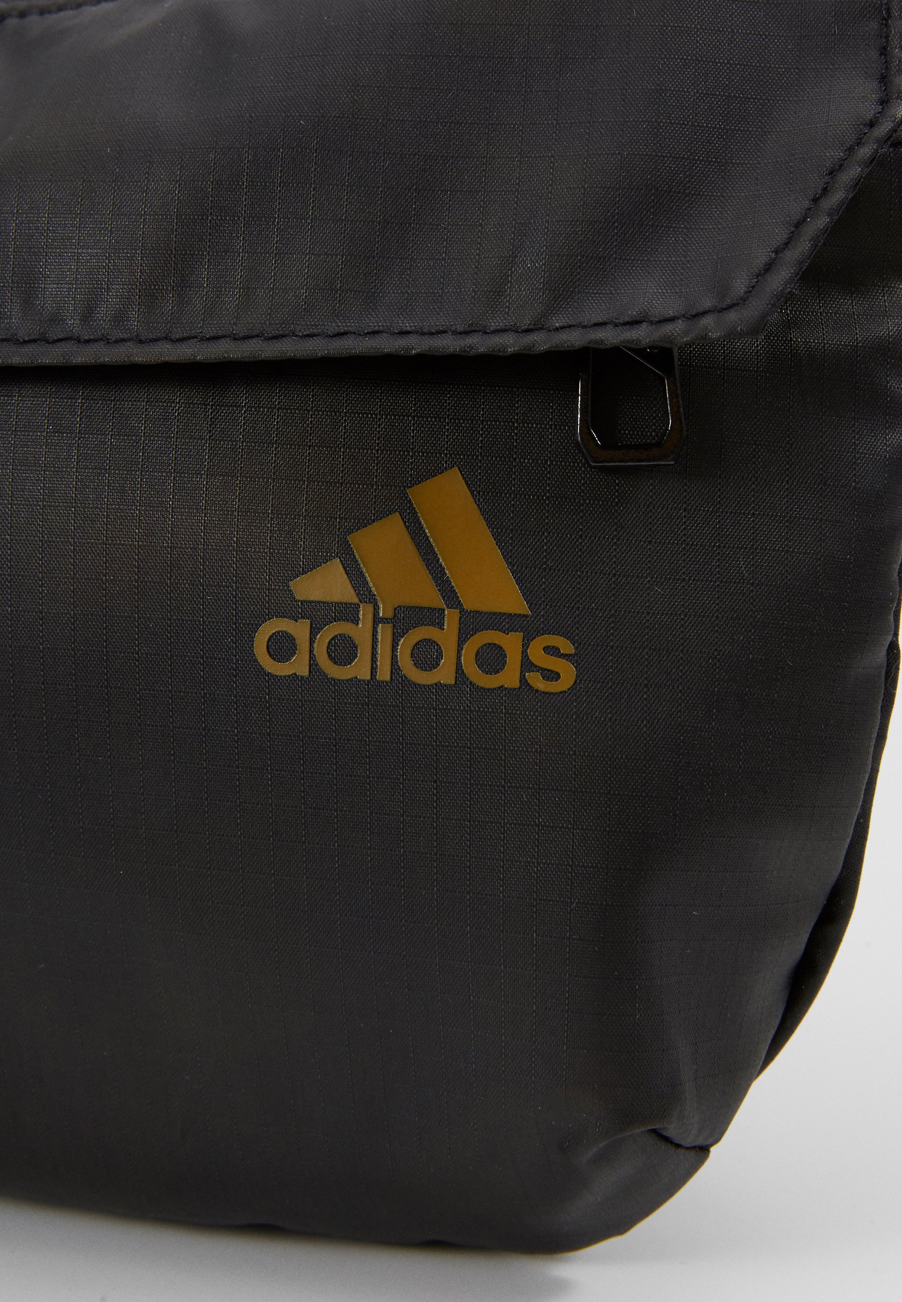 adidas pouch