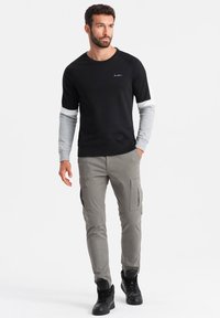 Ombre Sweatshirt - black grey white