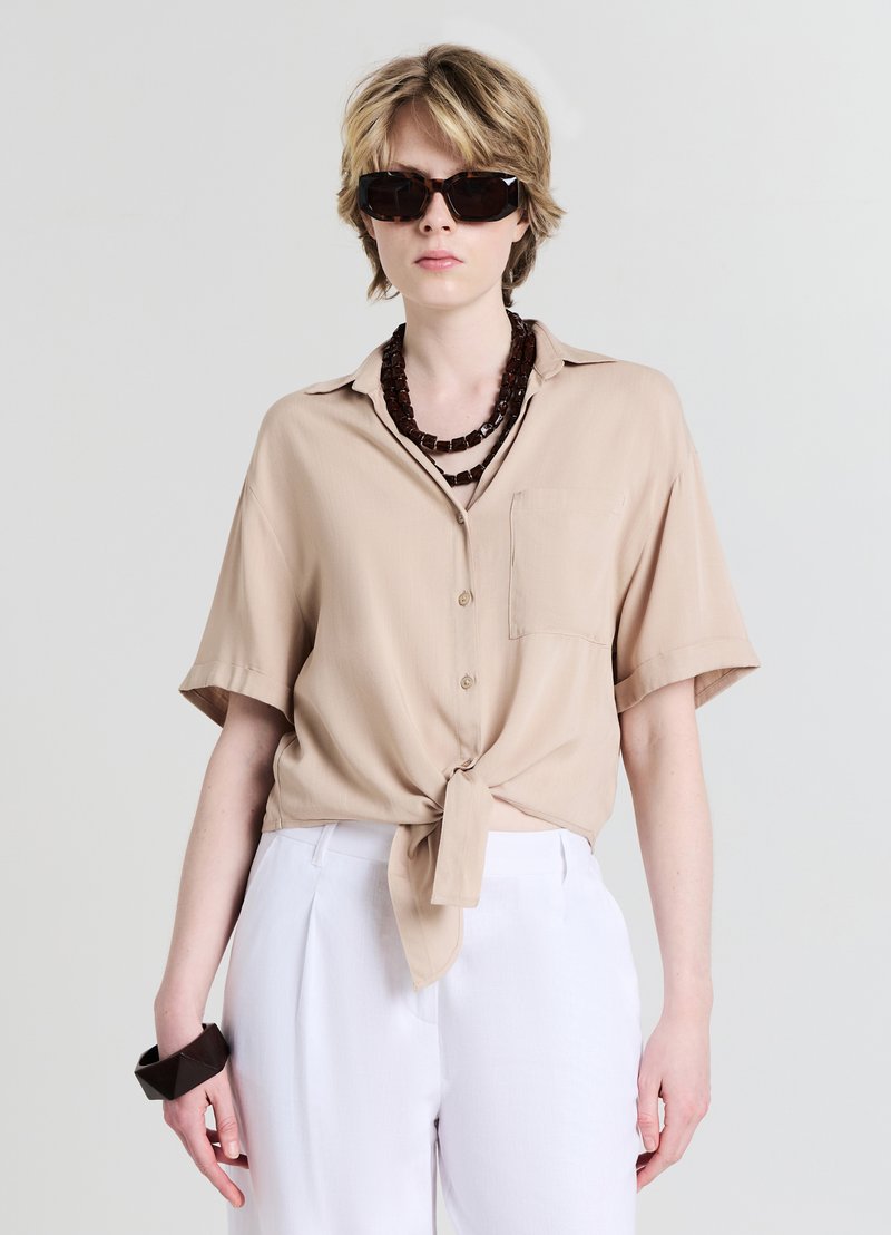 Calliope CON NODO - Camicia - beige medio