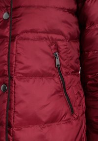 Vero Moda Piumino - dark red