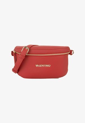 Petite sacoche ceinture Valentino en cuir rouge avec fermeture éclair dorée et sangle réglable.