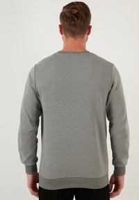 Buratti REGULAR FIT - Melegítőfelső - khaki