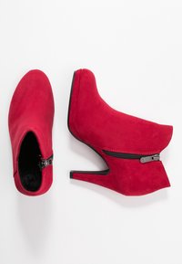Marco Tozzi Botines de tacón - red