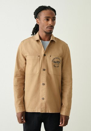 REGULAR FIT - LICENSE FORD BACK PRINT CANVAS  - Vapaa-ajan kauluspaita - stone