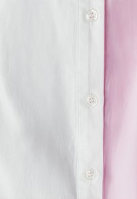 NEUE SHIRT DRESS - Shirt dress - pink and white