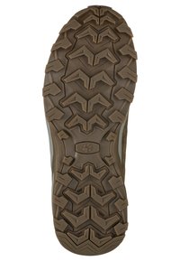 Suola in gomma marrone con modelli di battistrada profondi e angolari e un logo centrale. Bordi rinforzati per una maggiore durata. Sezioni lisce e texture visibili.