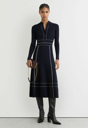 Reiss Svetríkové šaty - navy