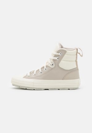 CHUCK TAYLOR ALL STAR BERKSHIRE UNISEX - High-top trainers - papyrus/egret