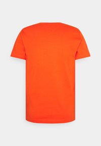 Tommy Hilfiger TOMMY LOGO TEE - T-shirt estampada - daring orange