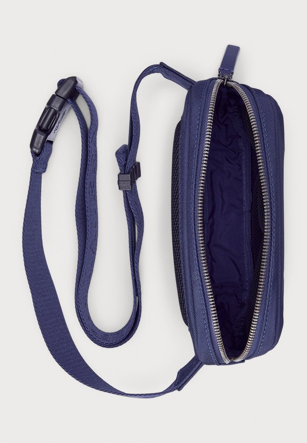 TONAL LOGO WAISTPACK - Bum bag3